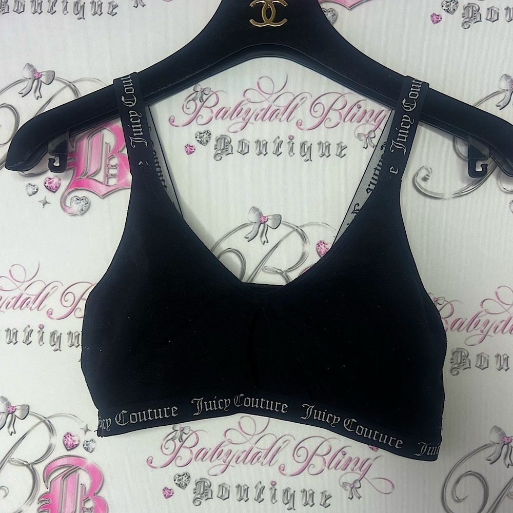 Juicy couture bra sports bra logo band stretchy keyhole opening front 💎